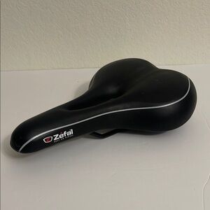 Zefal Black Bicycle Saddle Seat Adult